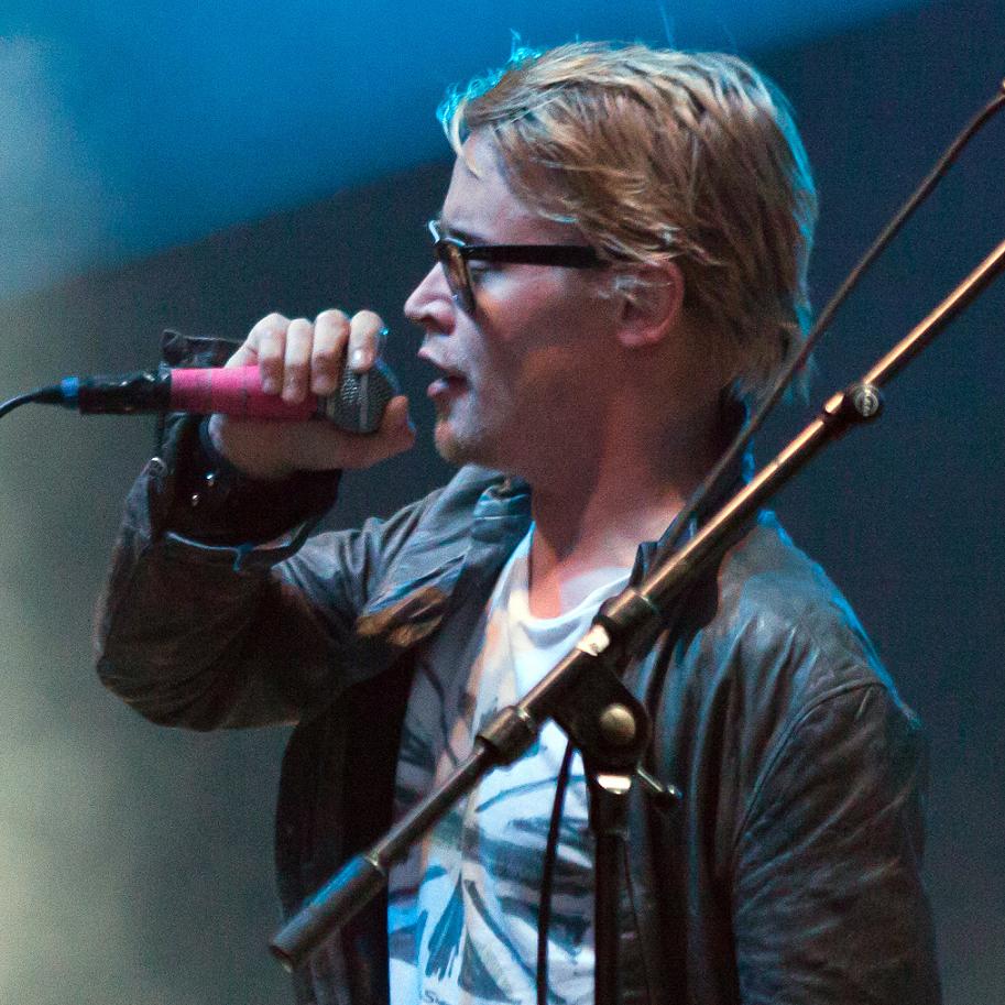 Macaulay Culkin Bio, Net Worth, Facts