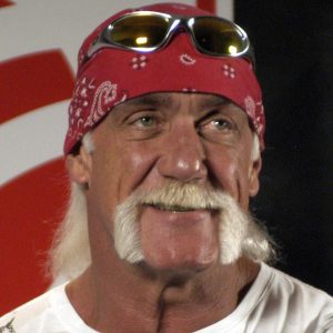 Wings høg ejendom Hulk Hogan - Bio, Net Worth, Height | Famous Births Deaths