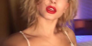 Hailey Baldwin