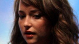 Milana Vayntrub