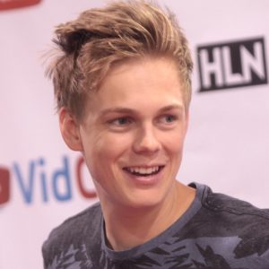 Caspar Lee Biography