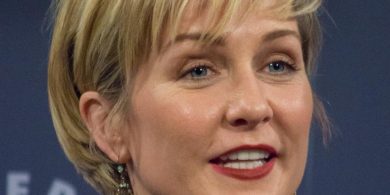 Amy Carlson