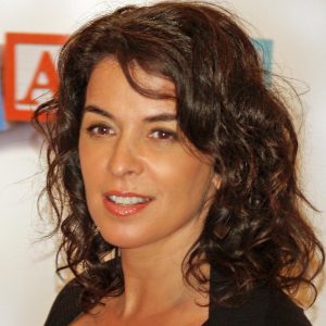 Annabella Sciorra Biography