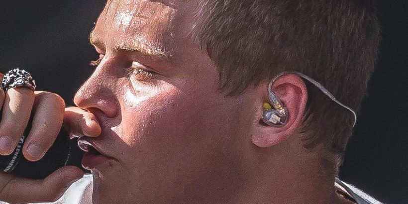 Famous Musicians, Singers, Songwriters, Rappers