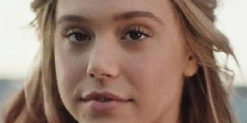 Alexis Ren Net Worth (2020), Height, Age, Bio and Facts