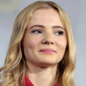 Freya Allan Biography